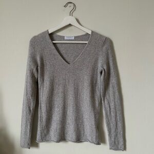 Majestic Filatures Deluxe Tricot Grey V Neck Sweater Size XS